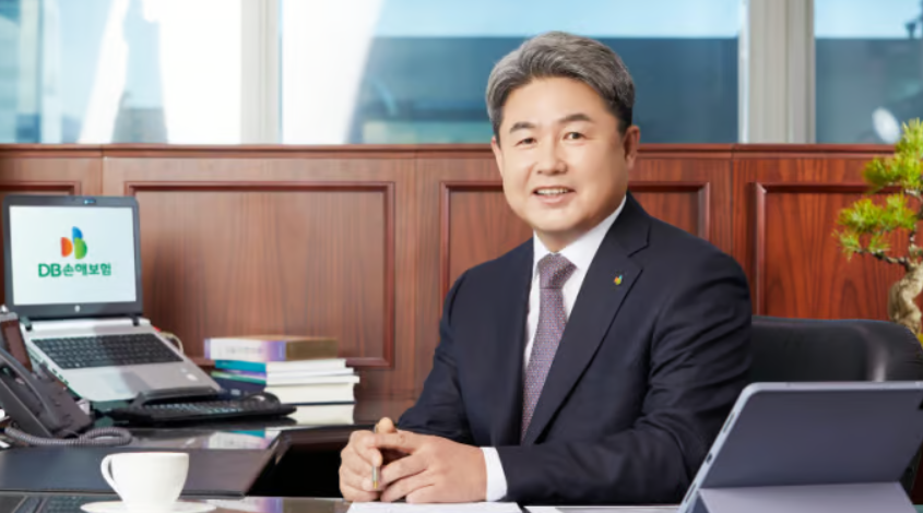 DB Insurance CEO Jeong Jong-pyo Hosts Performance Awards in Nha Trang, Vietnam