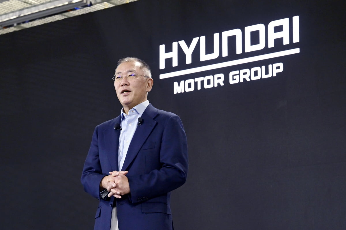 Hyundai Motor Group’s Chung Euisun Courts Tech Partners at CES 2026