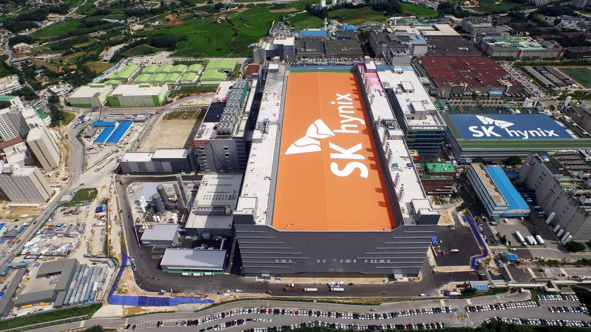 SK Hynix Shatters Records with Q2 Operating Profit of $6.6 Billion, Driven by Soaring AI Memory Demand