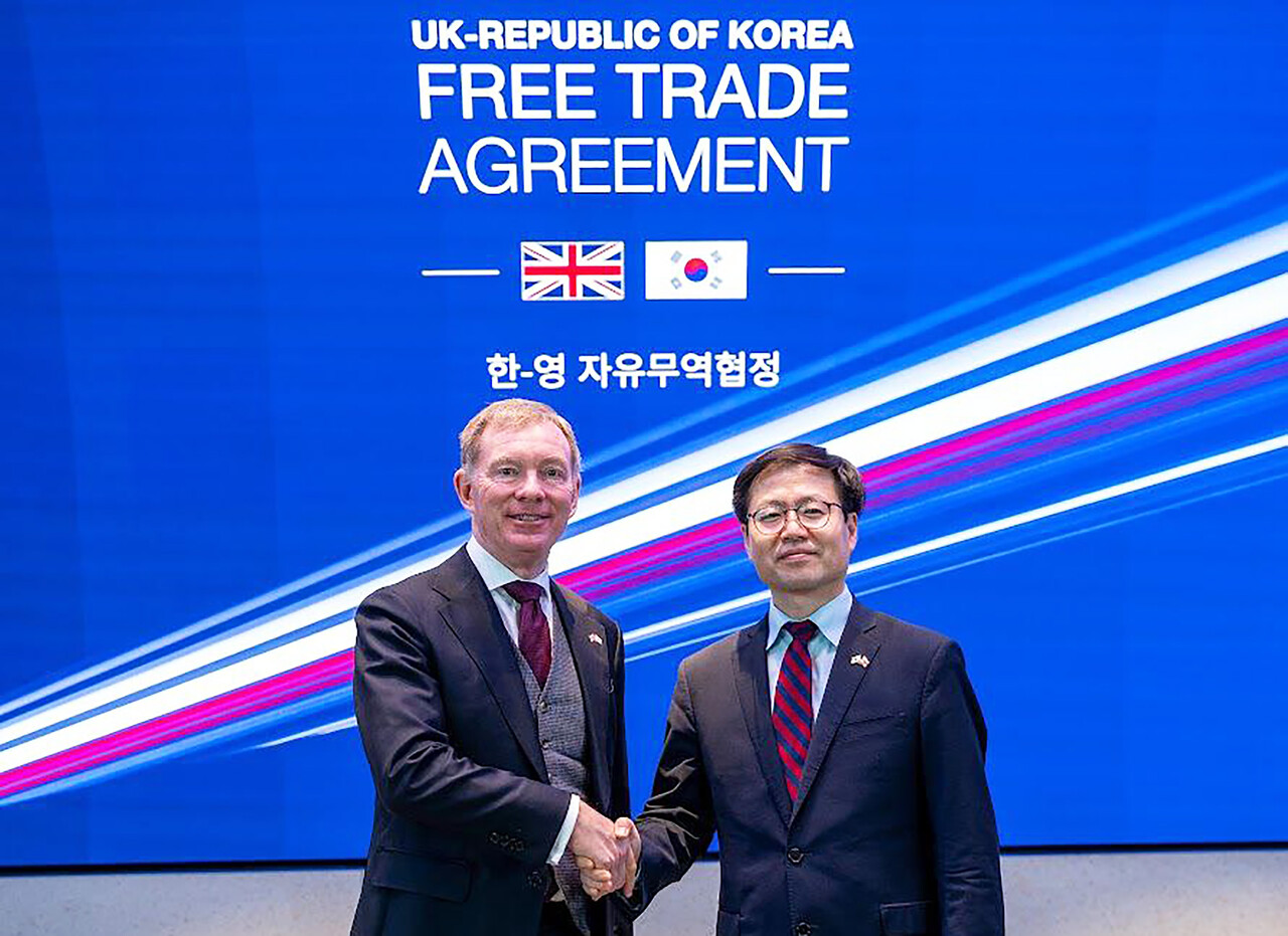 Korea, U.K. Agree to Expand Trade Deal, Easing Auto Tariff Rules