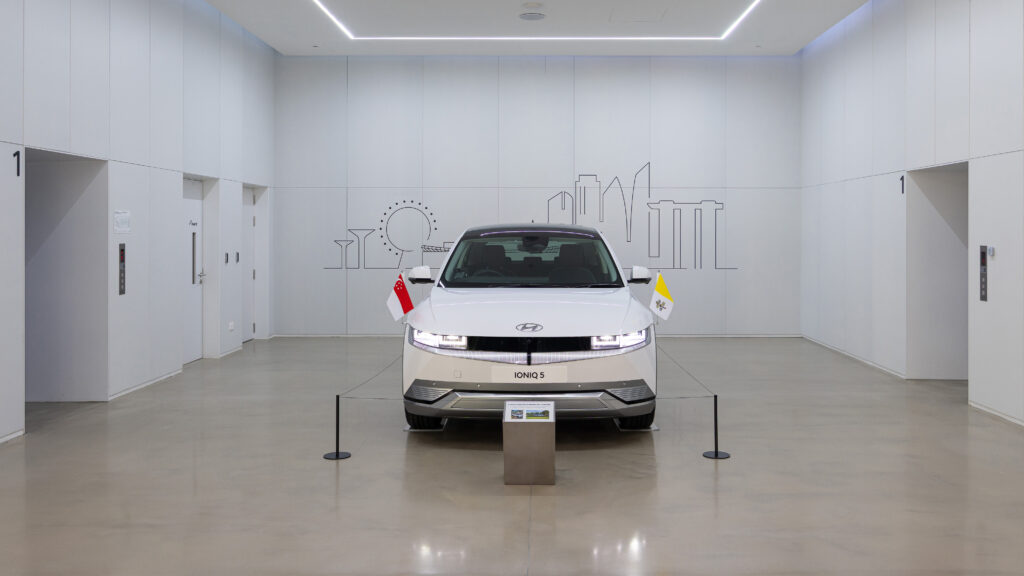 Hyundai Motor Exhibits Pope Francis’s IONIQ 5 at Singapore Innovation Center