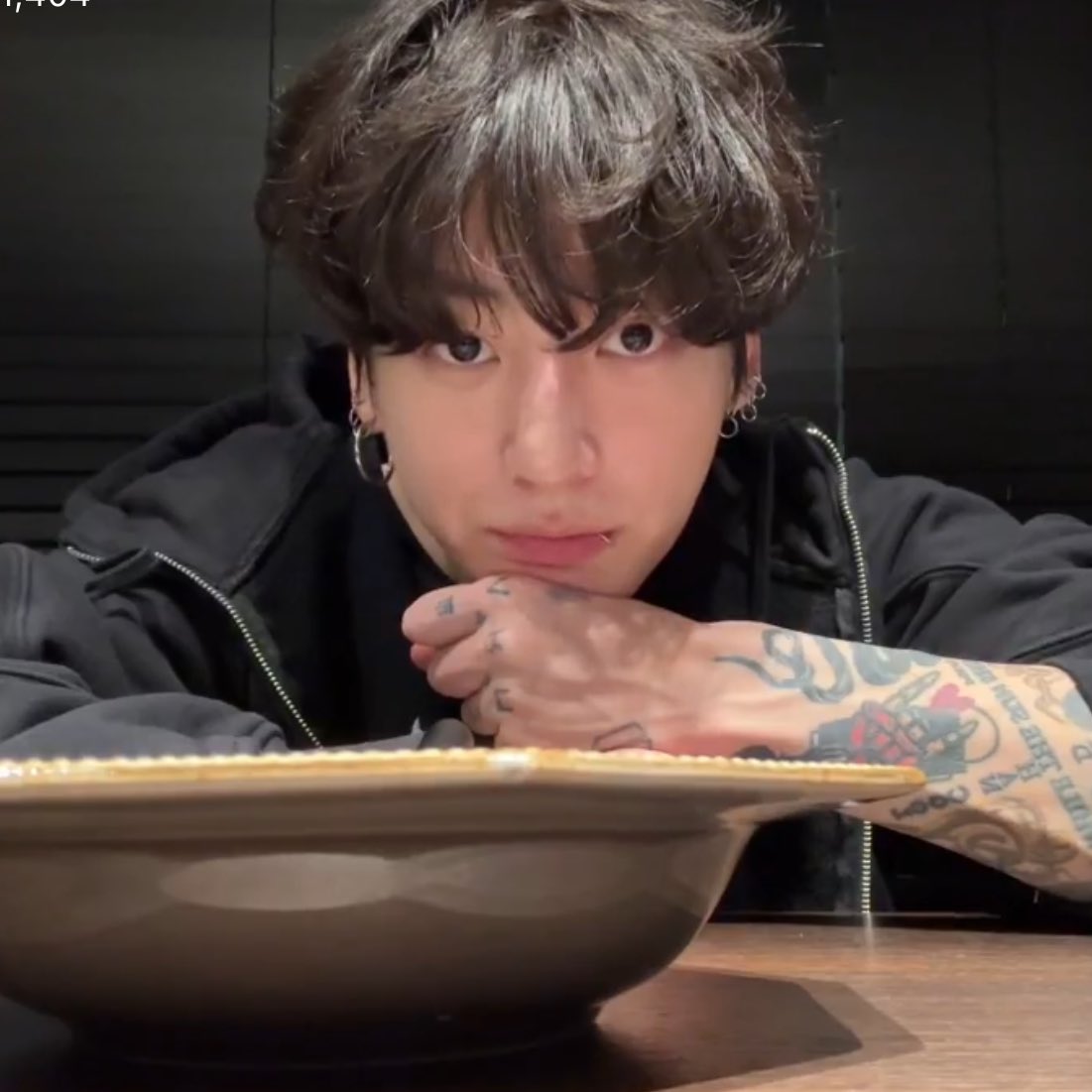 Jungkook Turns Casual Home-Cooking Livestream Into a 6.4 Million–Viewer Event