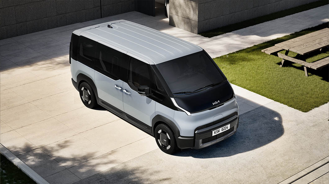 Kia’s PV5 Wins European Honors as Electric Vans Gain Ground in Commercial Fleets