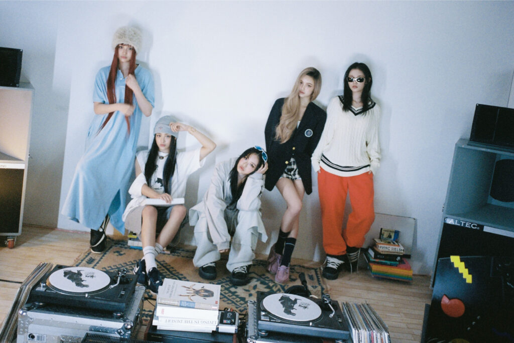 NewJeans Members Spotted Overseas as Signs of Group Comeback Emerge