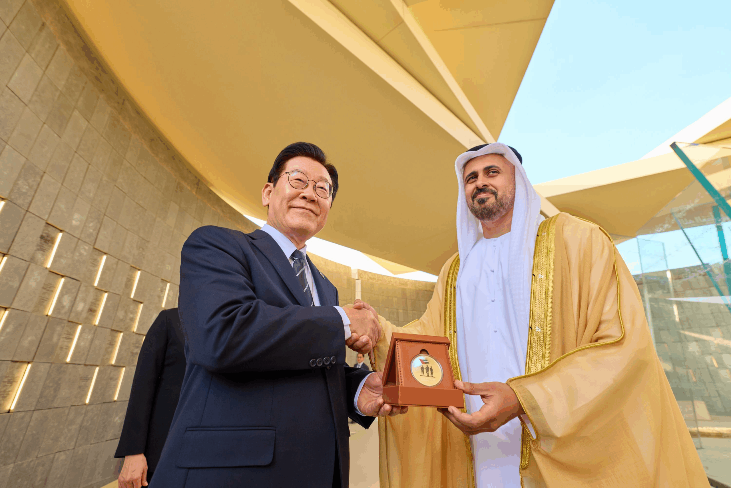 Korea–UAE Pact Creates New Competitive Bloc in Nuclear, Defense and AI—With Direct Implications for U.S. Investors