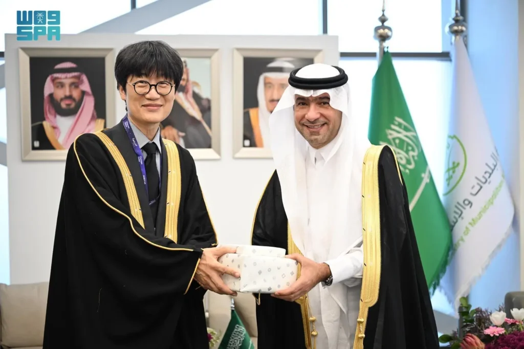 Naver Founder Lee Hae-jin Discusses Stablecoins, Data Centers in Saudi Arabia