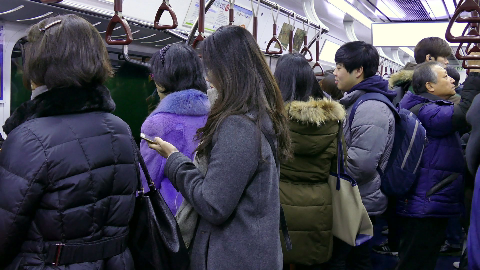 South Korea’s Job Growth Masks Deepening Divide as Youth Employment Decline Extends